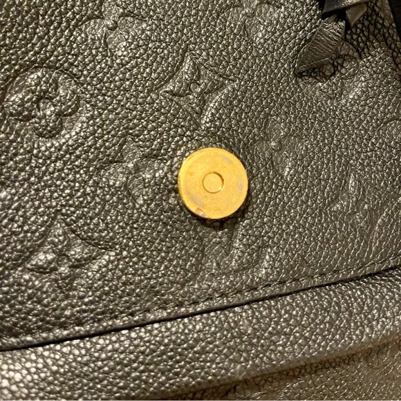 LOUIS VUITTON
Empreinte Montsouris PM Black Backpack (online edition only) - Picture 10 of 16